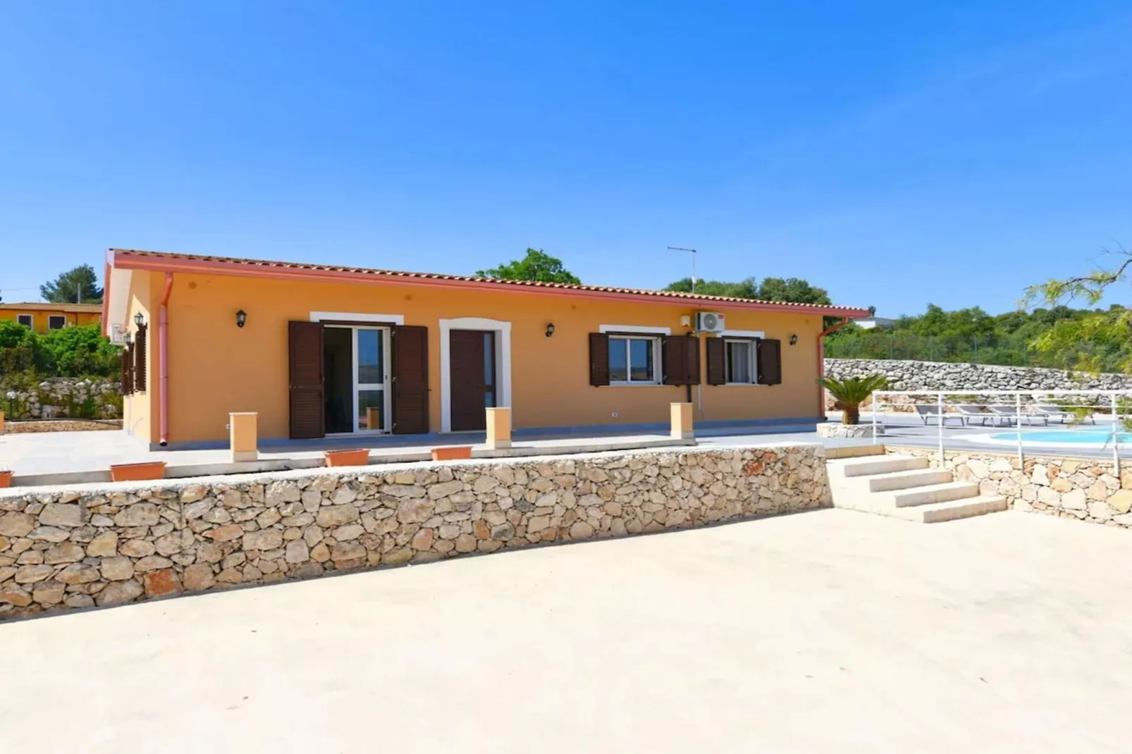 Villa Panorama-Buitenkant zomer