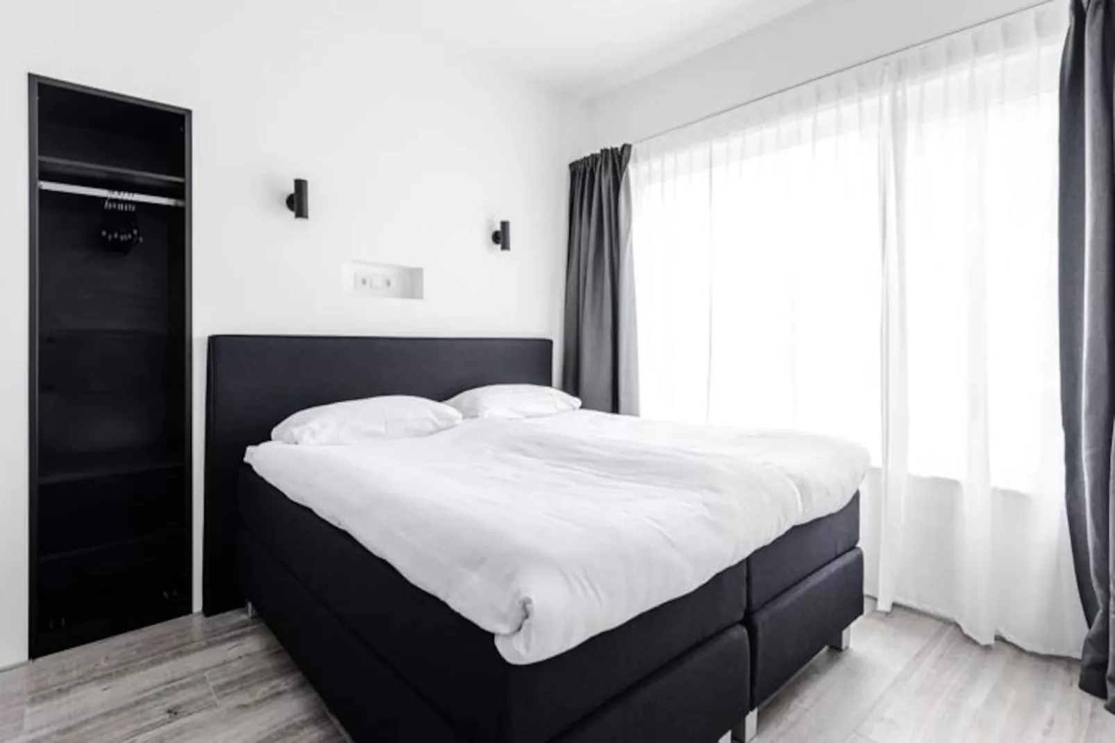 Kings Square Studio Apartment-Niet-getagd