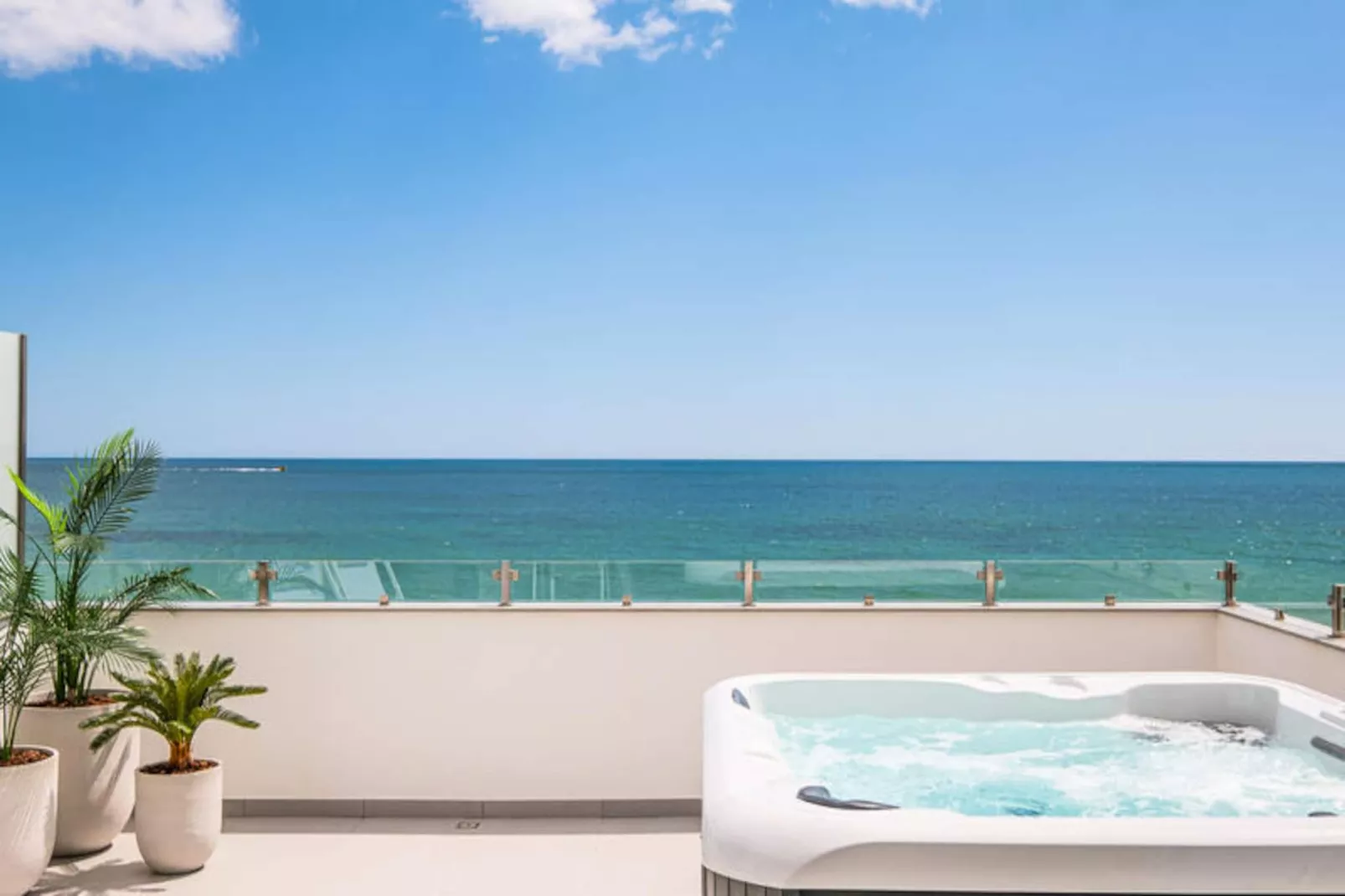 Appartements à Armaçao de Pera-Niet-getagd