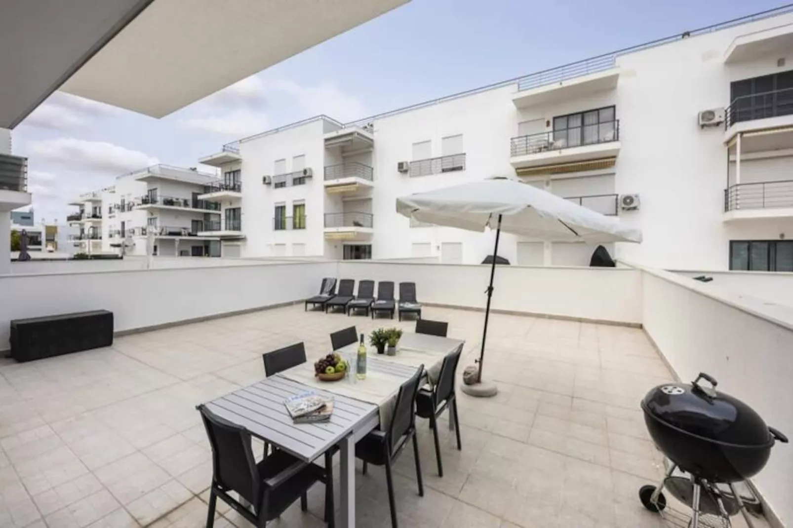 Art-inspired Modern Apartment T3-Niet-getagd