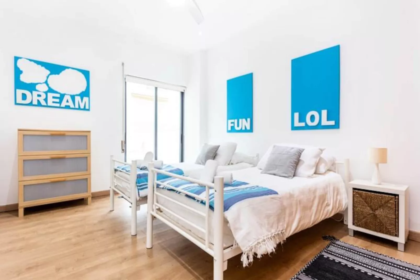 Artistic And Stylish Apartment-Niet-getagd