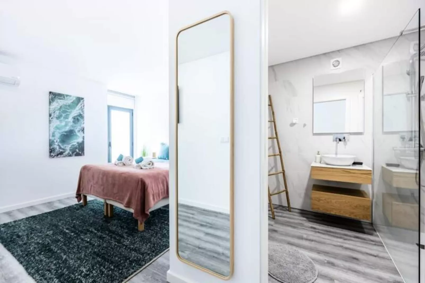 Frontline Seaview Apartment-Niet-getagd