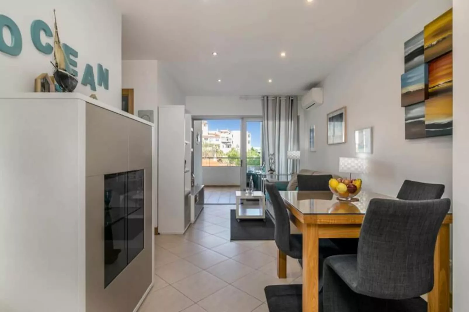 Apartment Henri-Niet-getagd