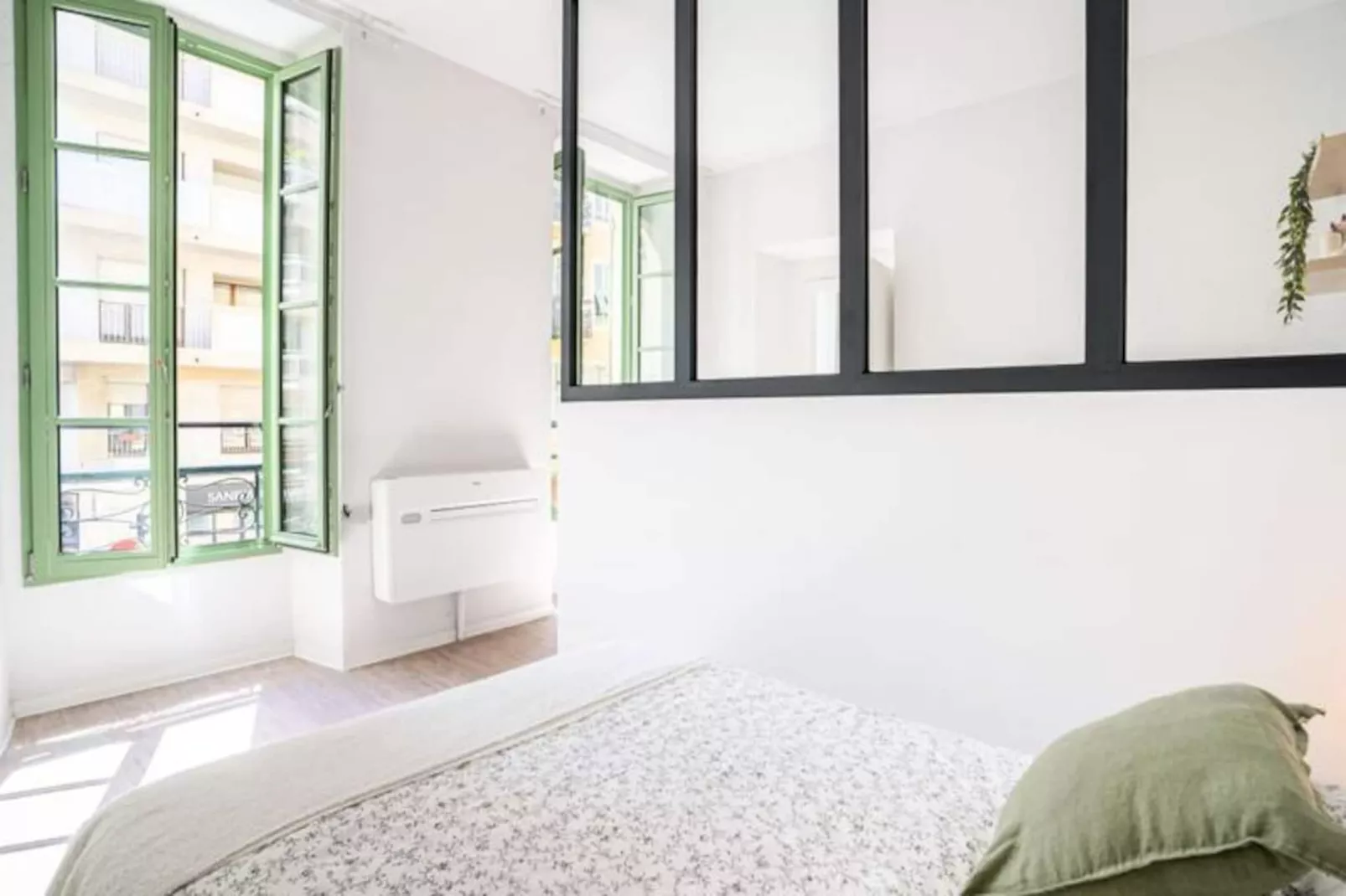 06bz - Appartement Moderne Au C&oelig;ur Du Port-Niet-getagd