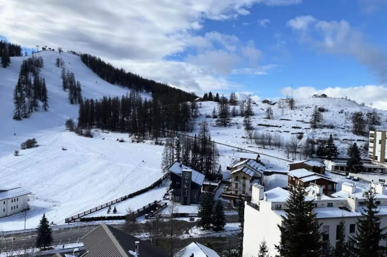 06cn : Appartement 8-10 Personnes Avec Terrasse-Niet-getagd