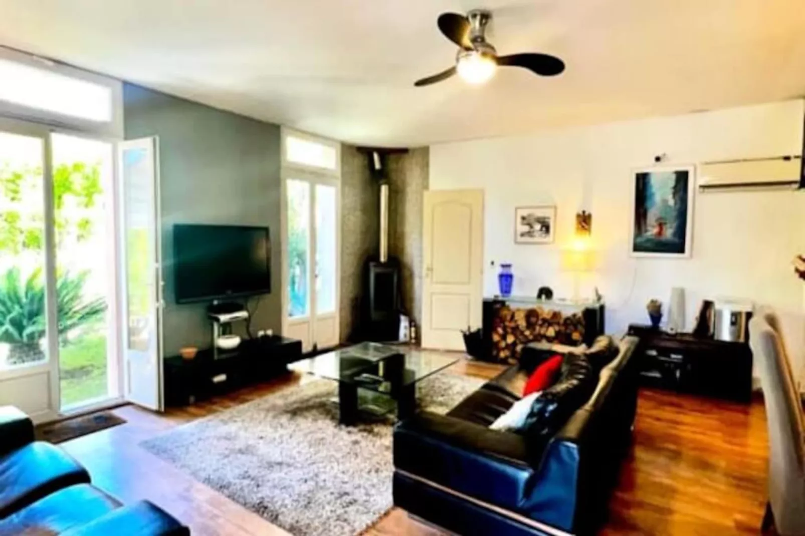 Résidence Maison De Vacances Au Centre-ville D'antibes Avec Piscine Priv&eacute;e-Niet-getagd