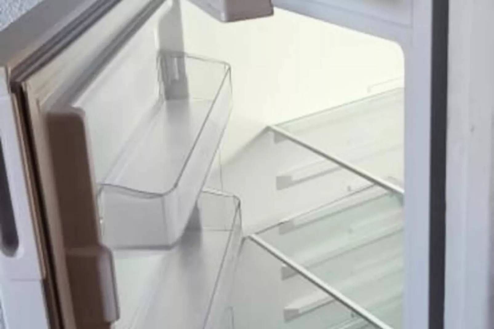 Résidence La Croisi&egrave;re : Vue Sur Les Bateaux, Balcon, R&eacute;nov&eacute;, Climatis&eacute;, Parking, .-Niet-getagd