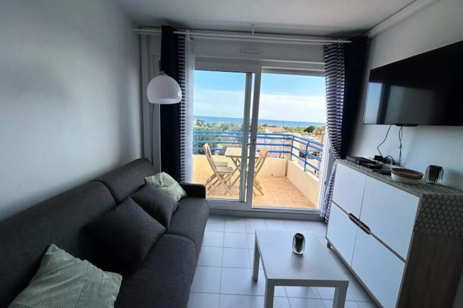 Terrasse Panoramique &agrave; 180&deg; Vue Mer Et &eacute;tang-Niet-getagd