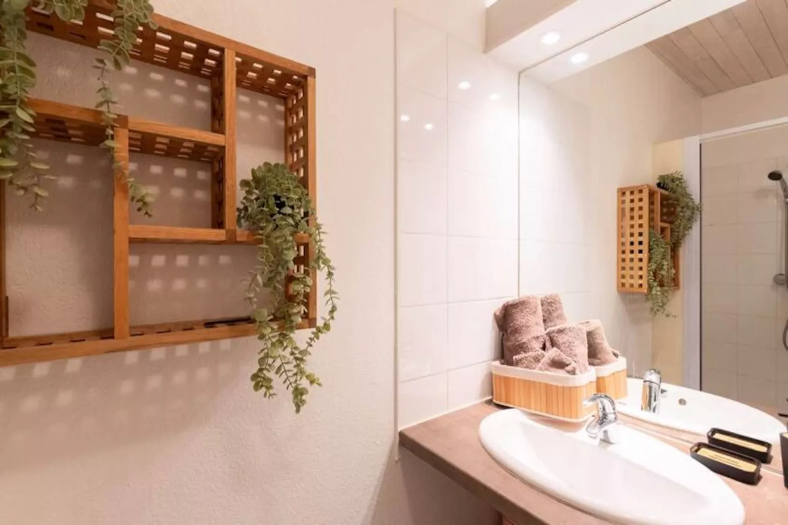 Résidence Autun-Niet-getagd