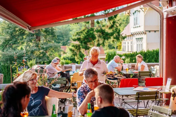 FH PremiumLodge Plus-4 Personen-Parkfaciliteiten