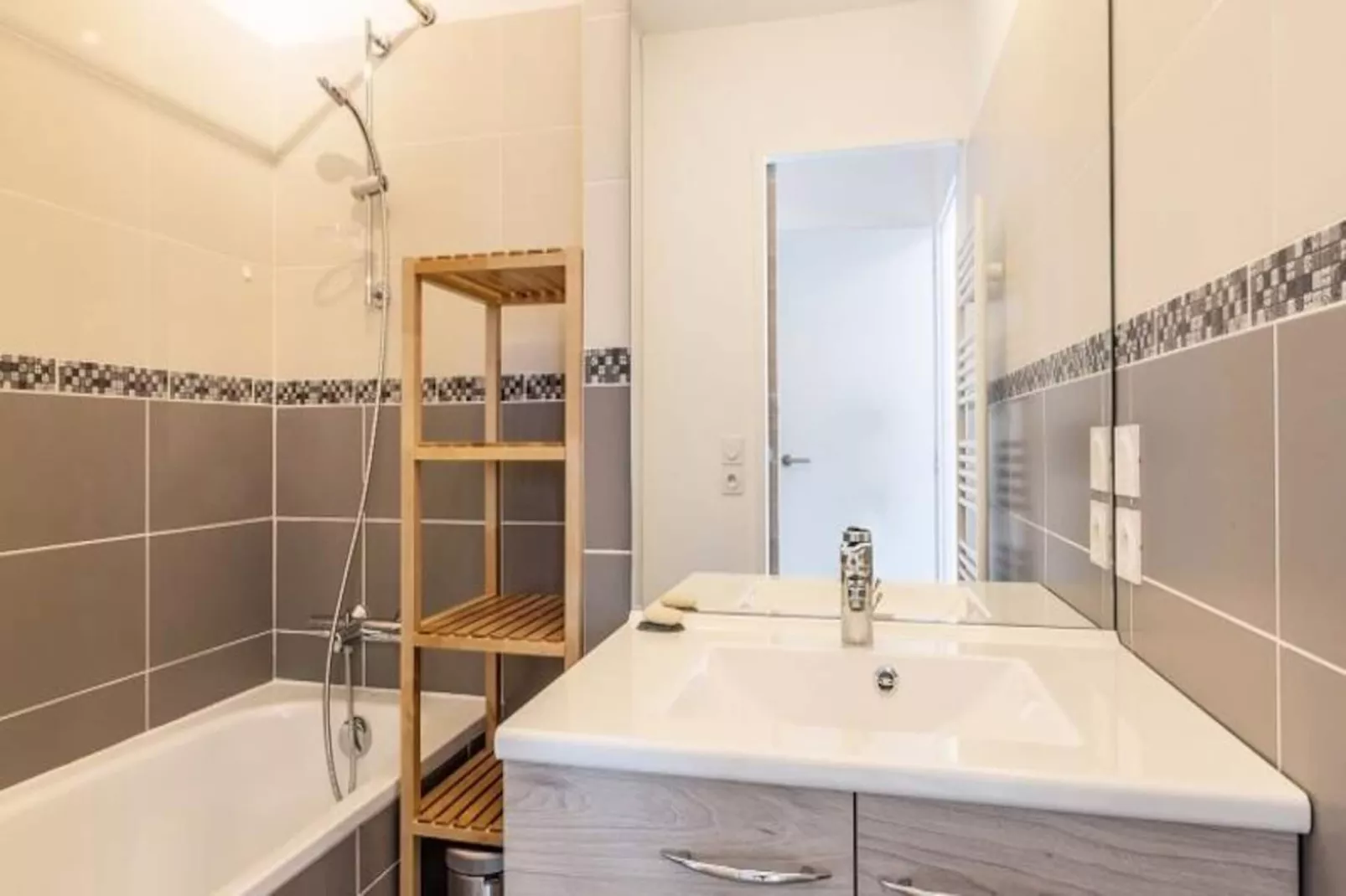 Résidence Lodges 1970-Niet-getagd