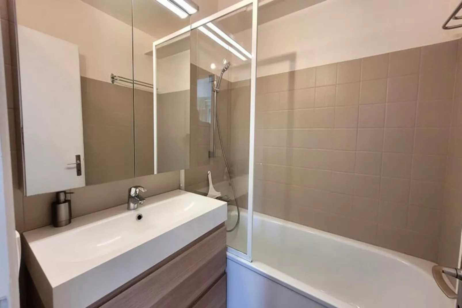 Résidence Grizzly-Niet-getagd