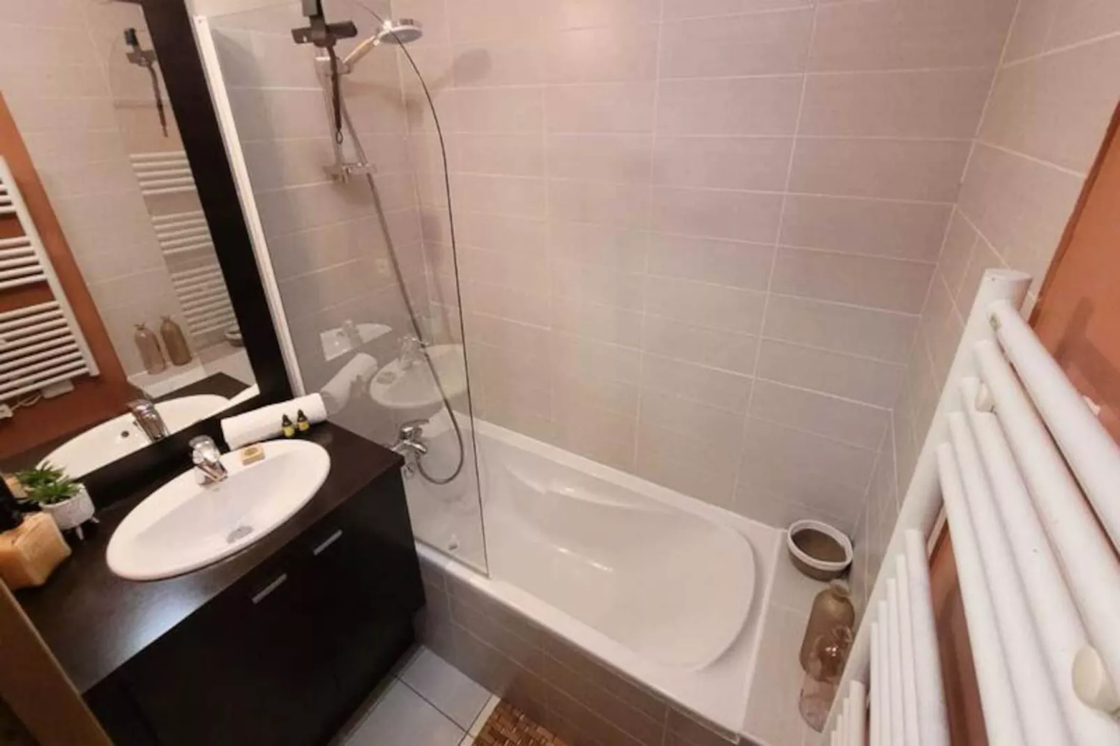 Résidence Fermes Emiguy-Niet-getagd