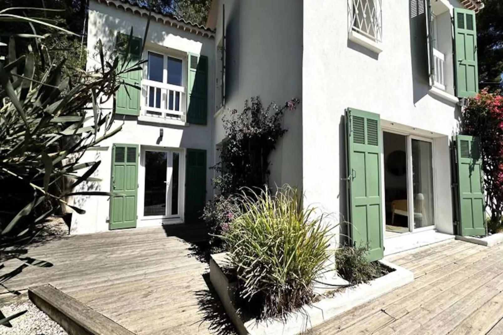 Résidence La Tancade-hyeres-Niet-getagd