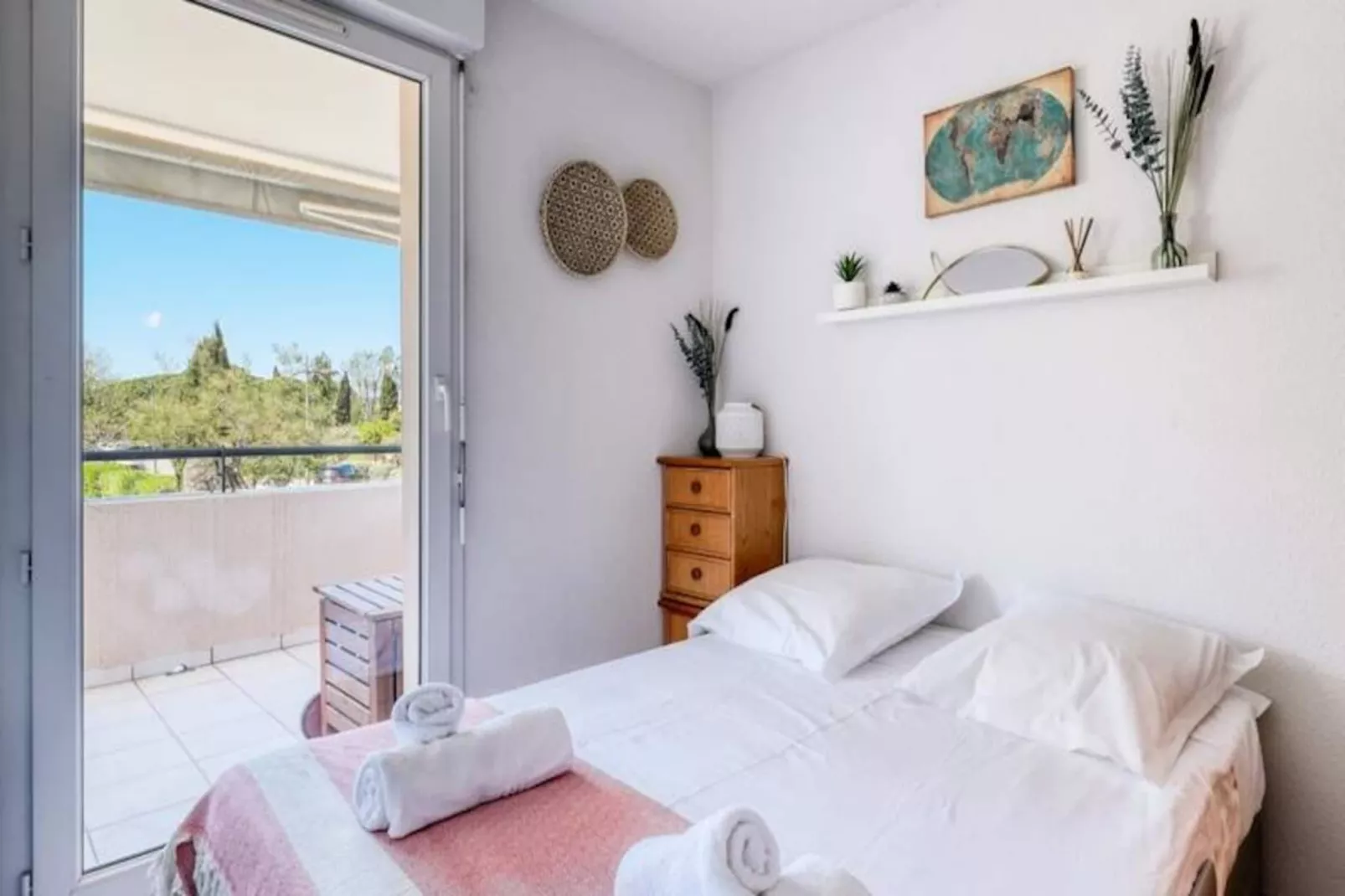 Résidence T2 Au Lavandou - R&eacute;sidence Avec Piscine-Niet-getagd