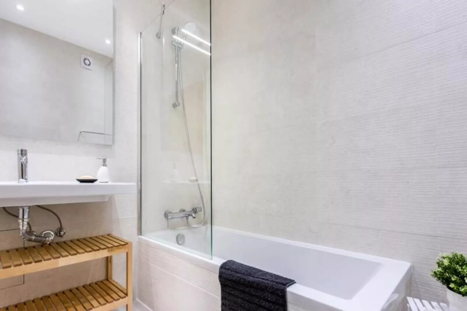 Artistic And Stylish Apartment-Niet-getagd