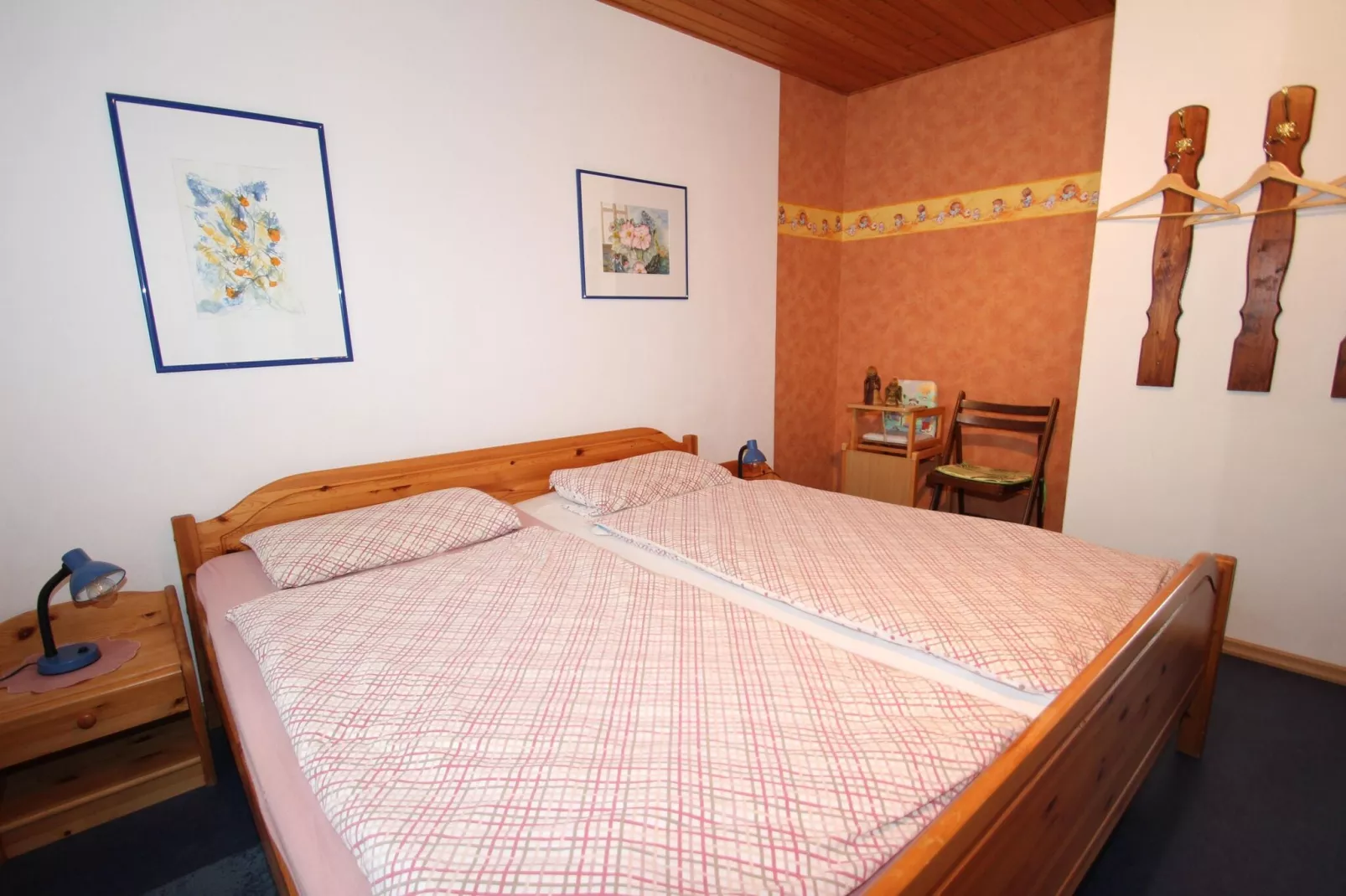 Ferienhaus Renate Neßmersiel-Slaapkamer