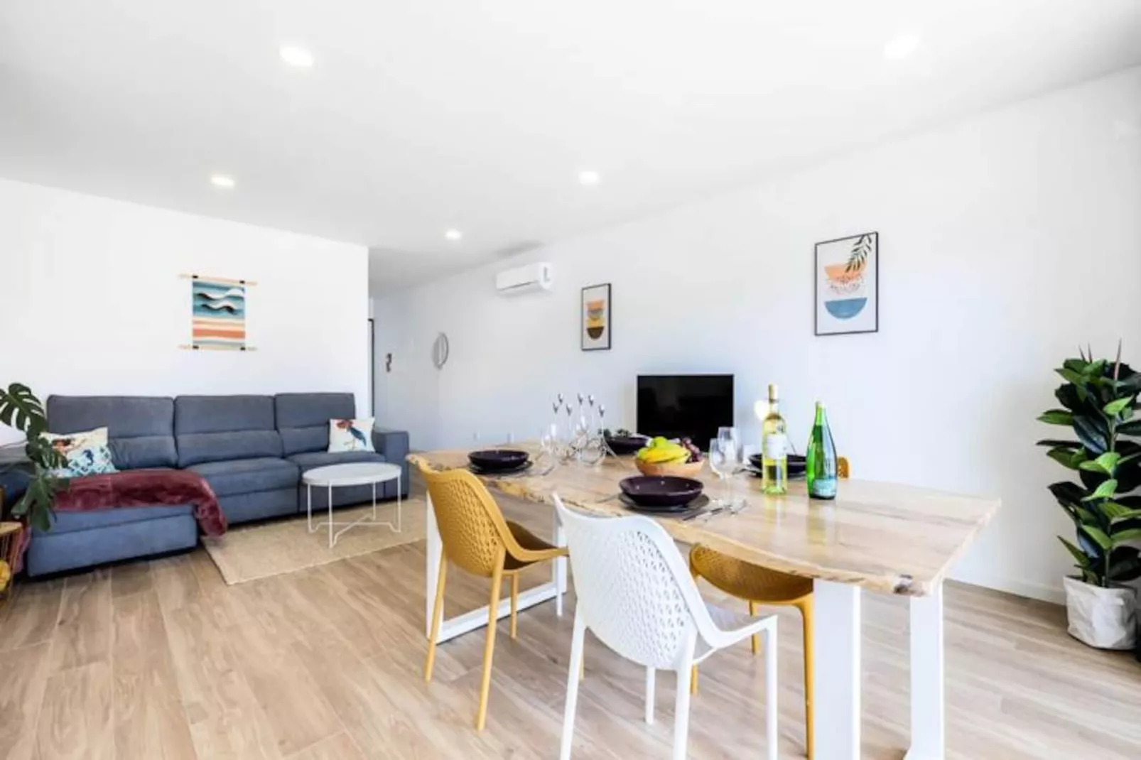 The Kuuyi Suite - Burgau-Niet-getagd