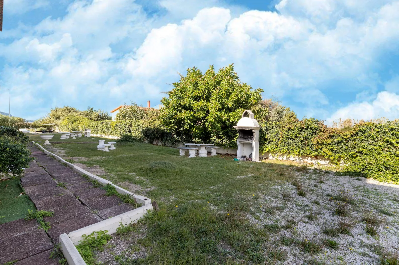 BILO 3 LA CIACCIA-Tuinen zomer