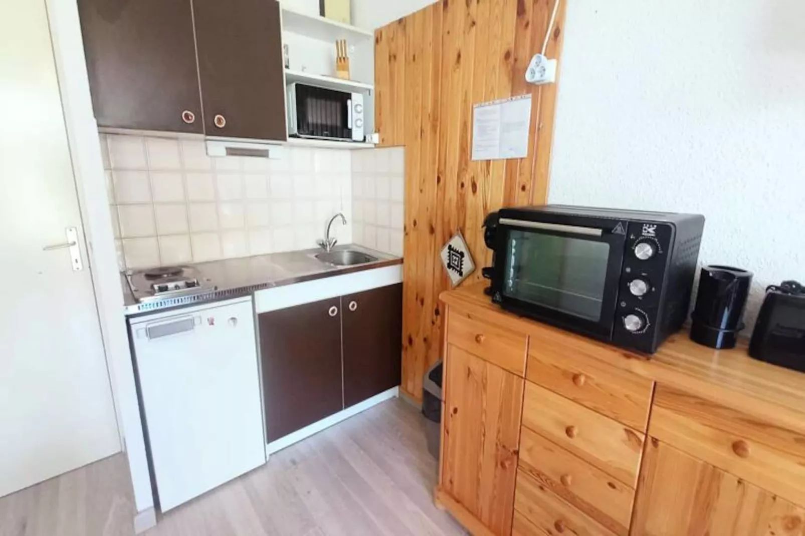 Résidence Comete-Niet-getagd