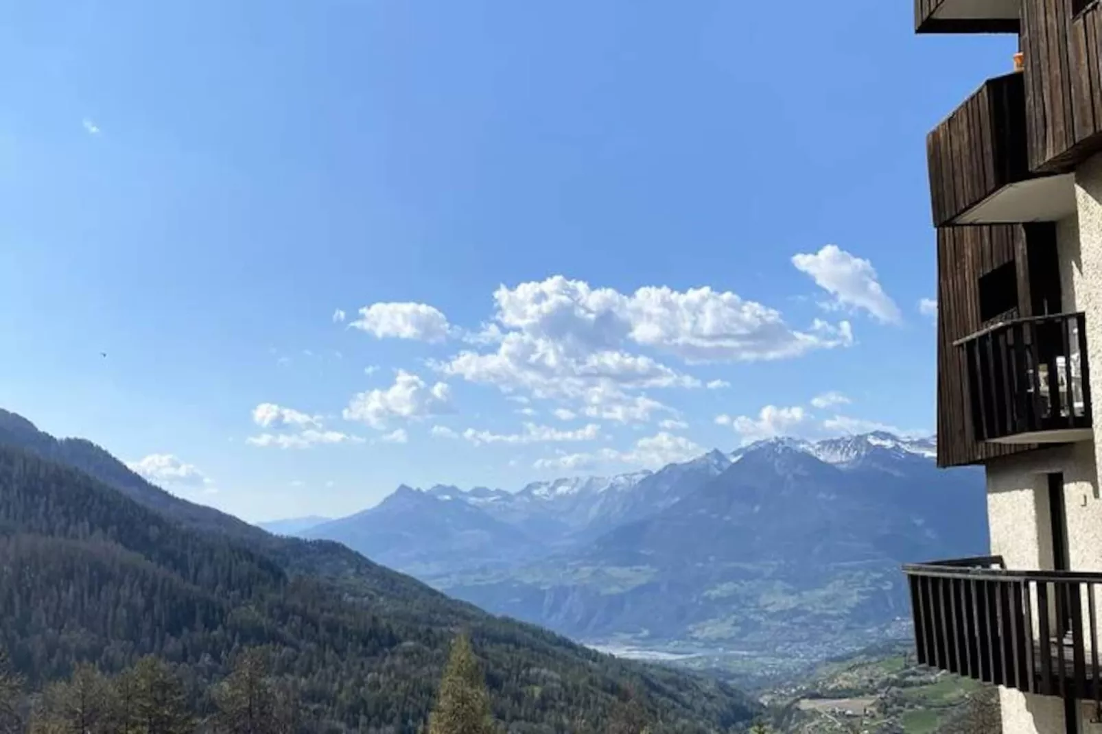 Résidence L'oustal-Niet-getagd