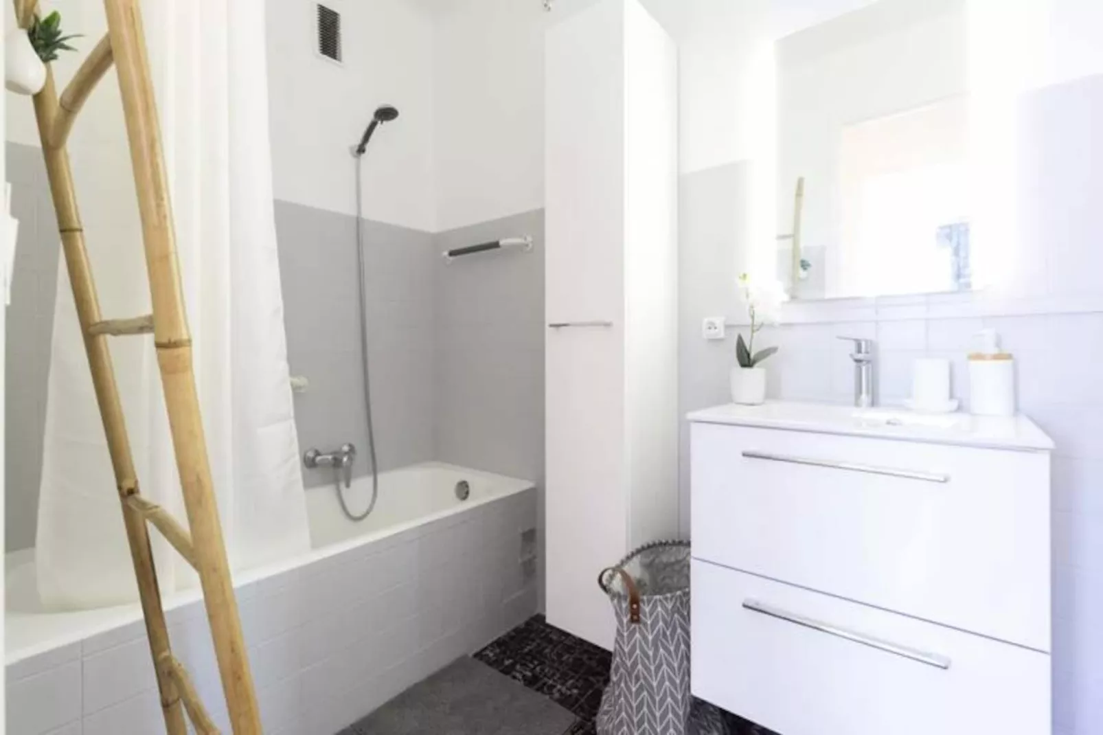 Résidence Centre D'antibes, Spacieux 3 Pièces Avec Terrasse Et Climatisation-Niet-getagd