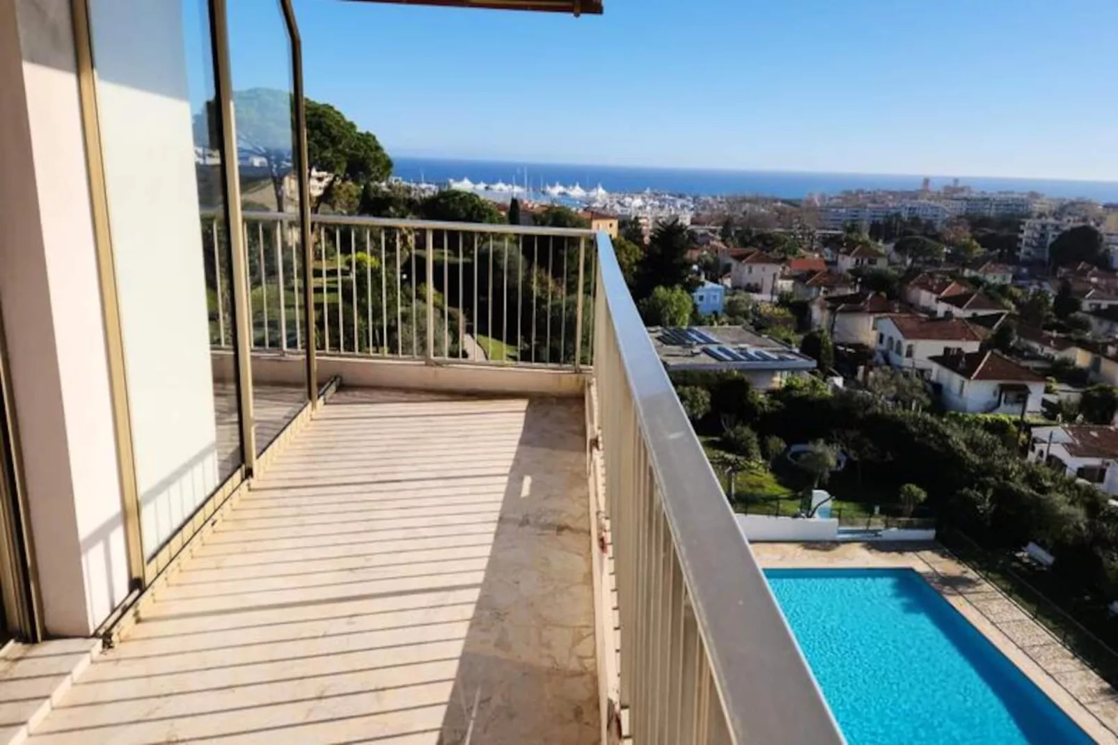 Résidence Le Valen&ccedil;ay : Magnifique 3 Pi&egrave;ces Avec Vue Mer D&eacute;gag&eacute;e-Niet-getagd