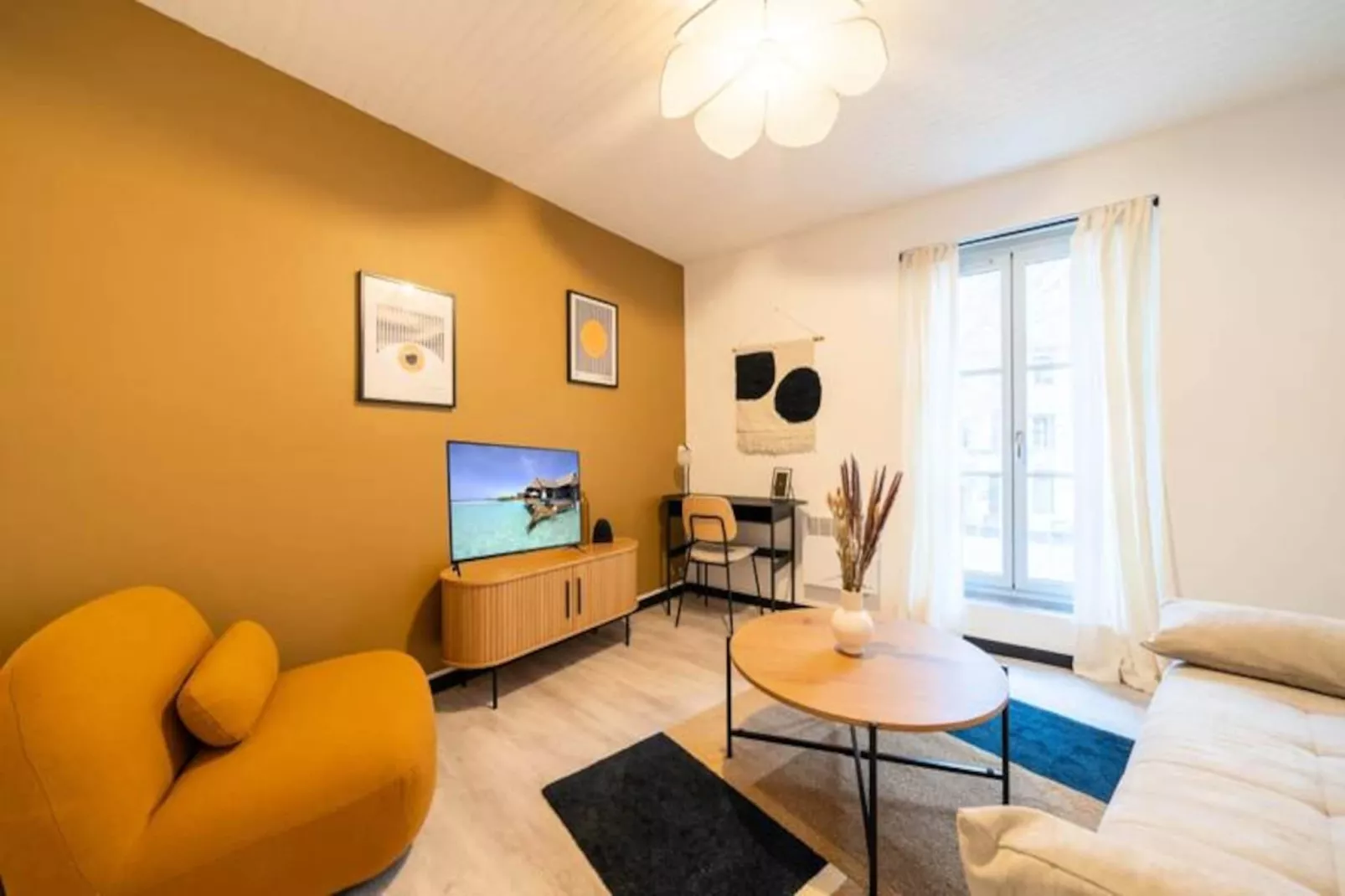 Le Van Gogh - Au C&oelig;ur Historique D&rsquo;arles-Niet-getagd