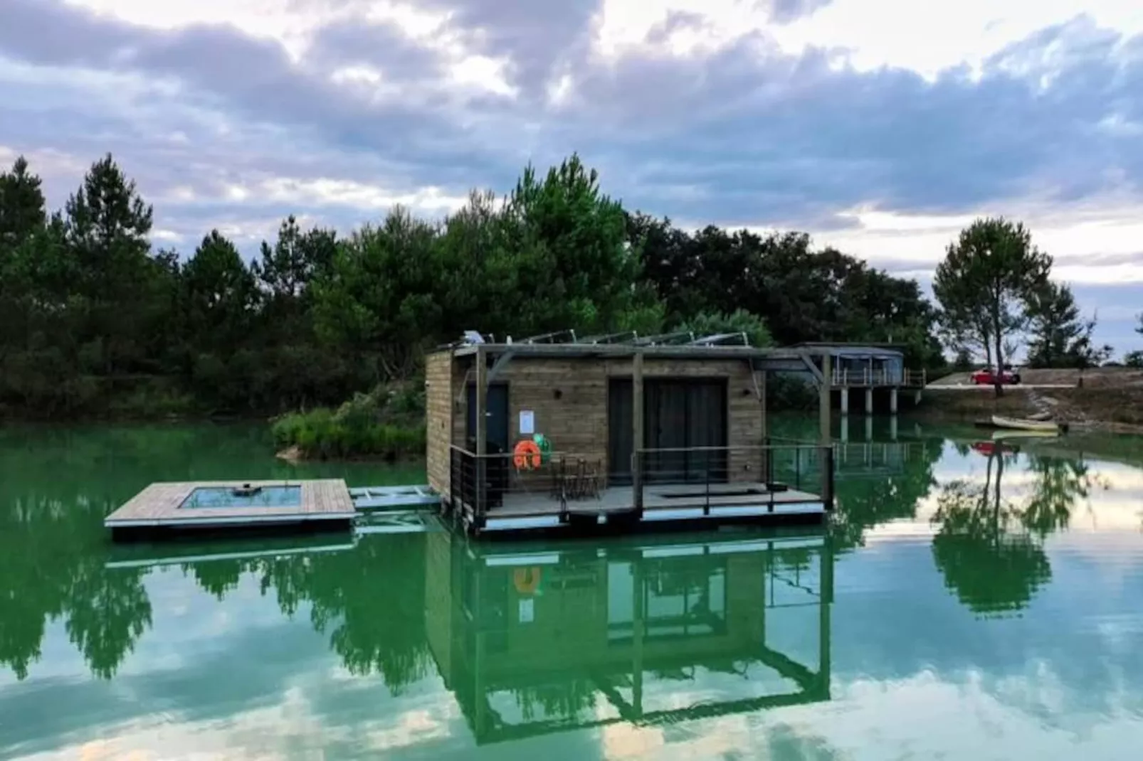 Lodge Sur L'eau En Dordogne-Niet-getagd