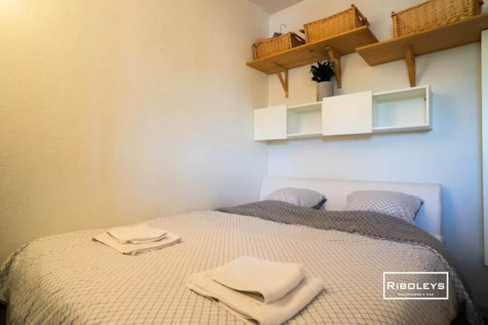 Vias-plage - Appartement Climatis&eacute; Avec Piscine Face &agrave; La Mer-Niet-getagd