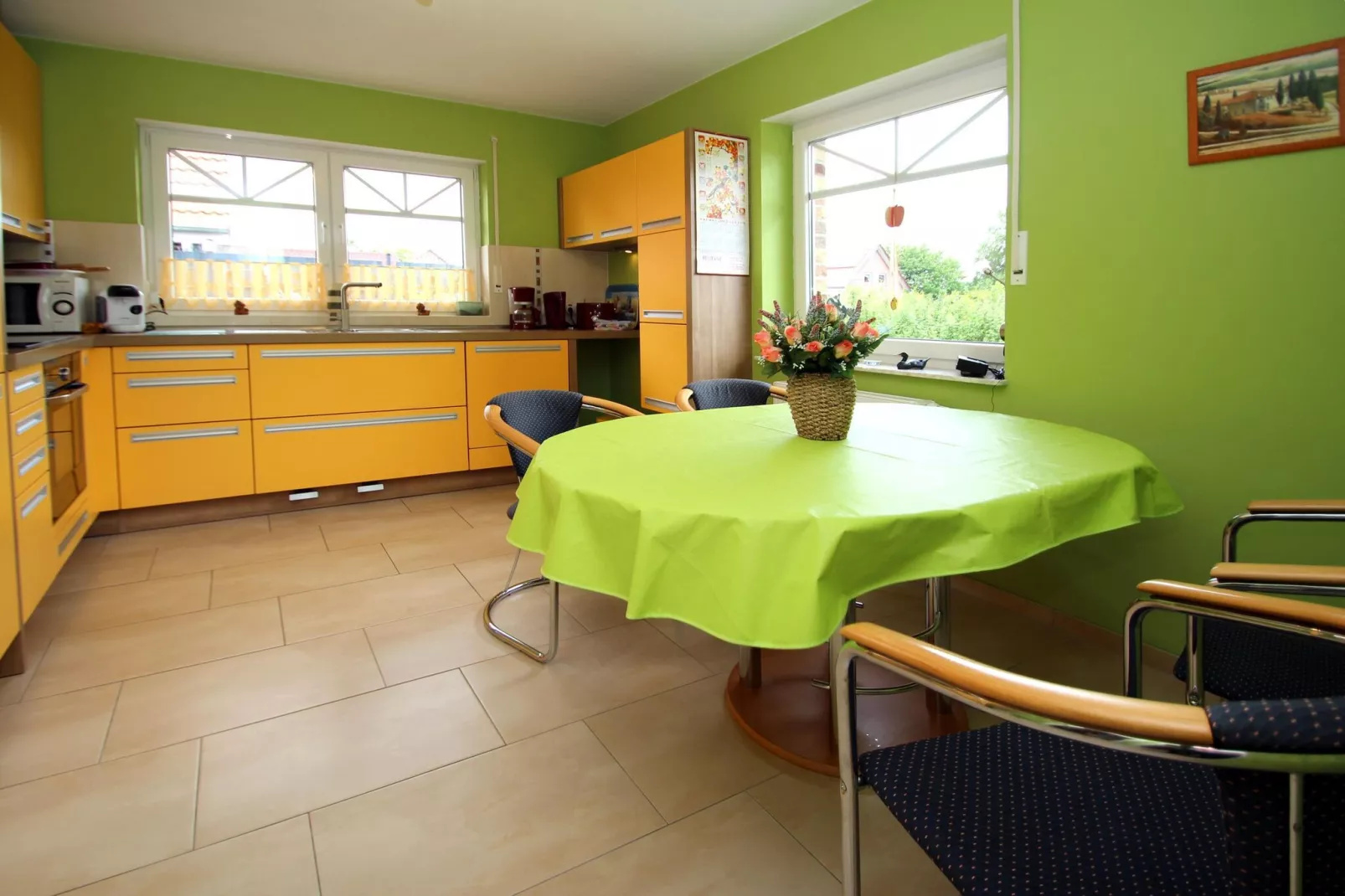 Große Ferienwohnung für 10 Personen mit Terrasse-Keuken