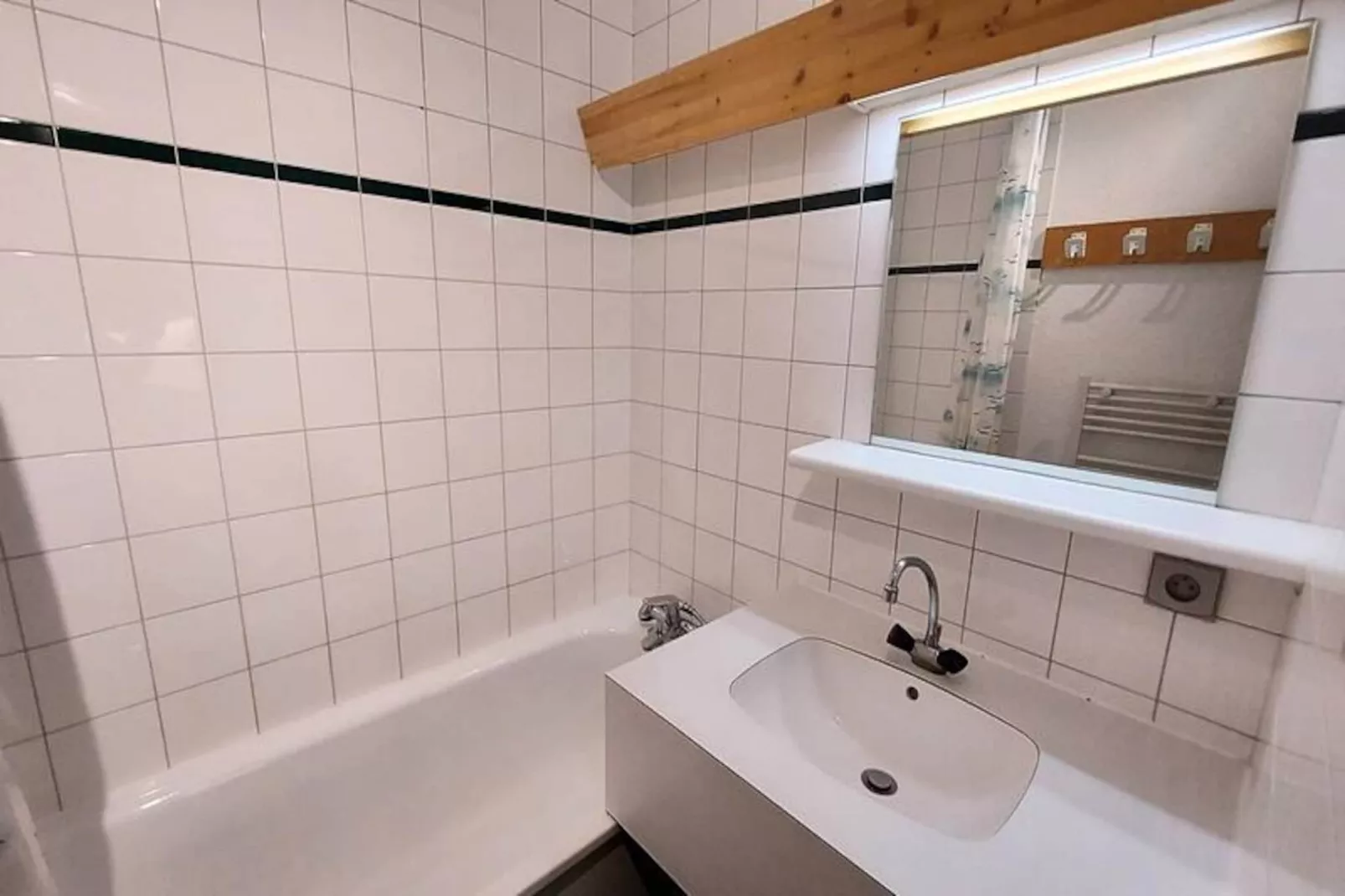 Résidence Caillou G-Niet-getagd