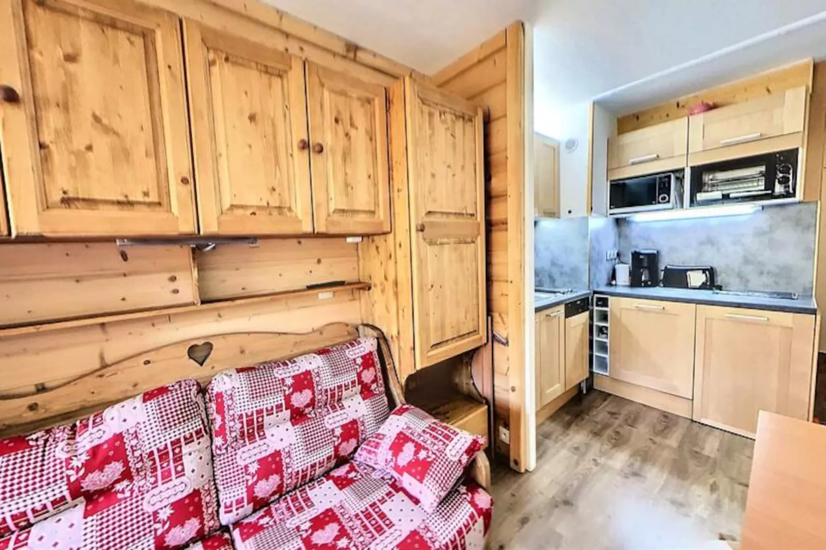 Résidence Cosmos-Niet-getagd