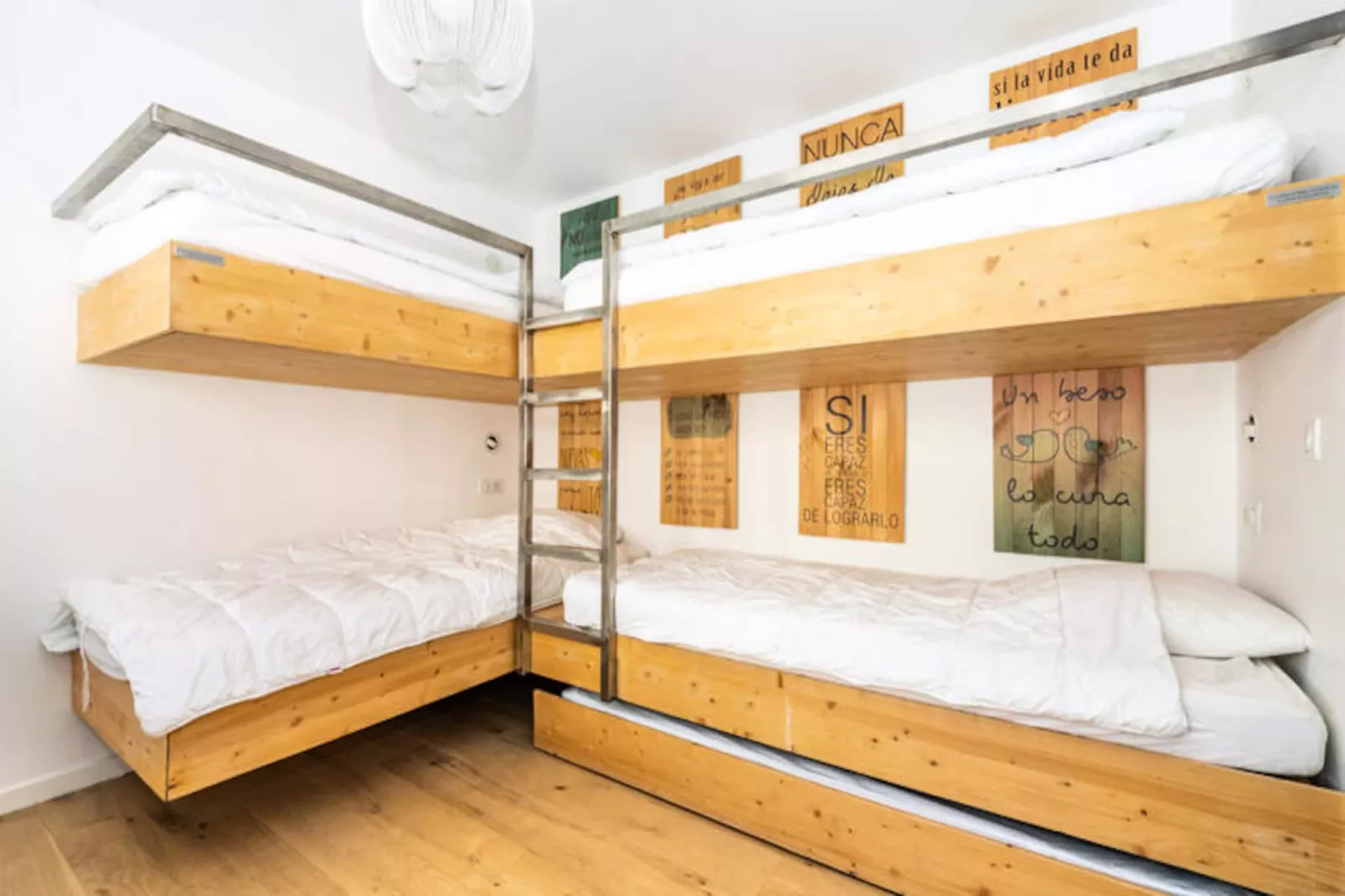 Résidence Bec Rouge-Niet-getagd