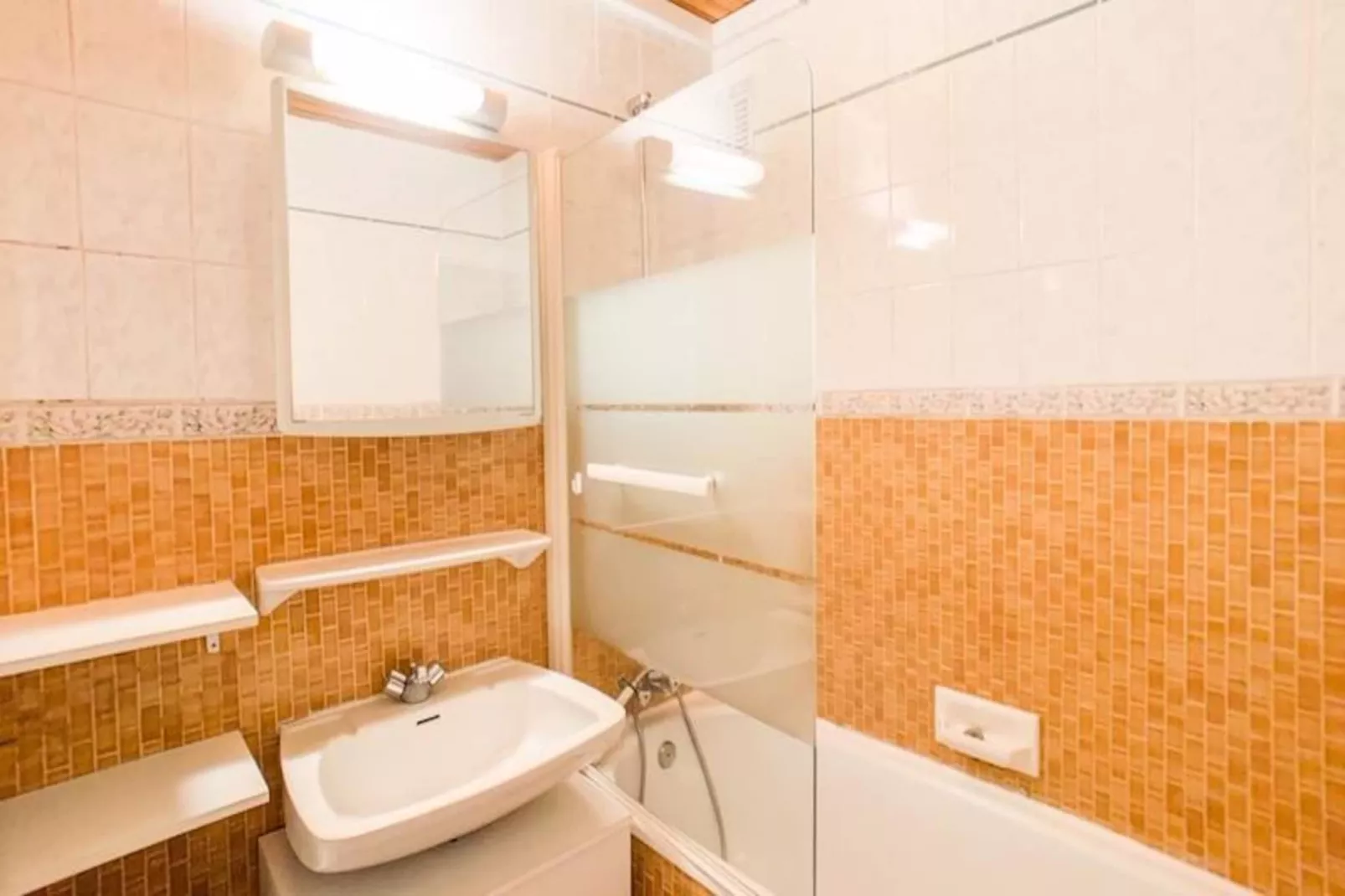 Résidence Tufs-Niet-getagd