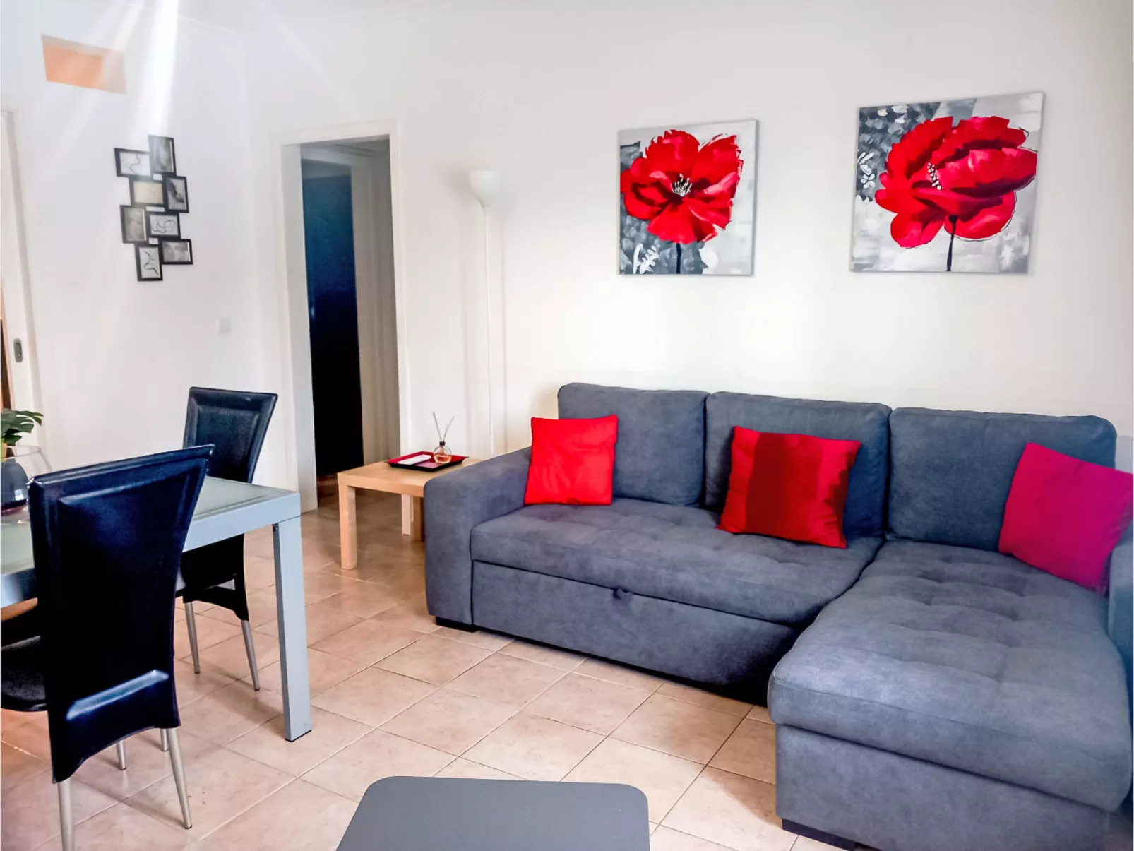 Manelito House - Sunny Way-Binnen