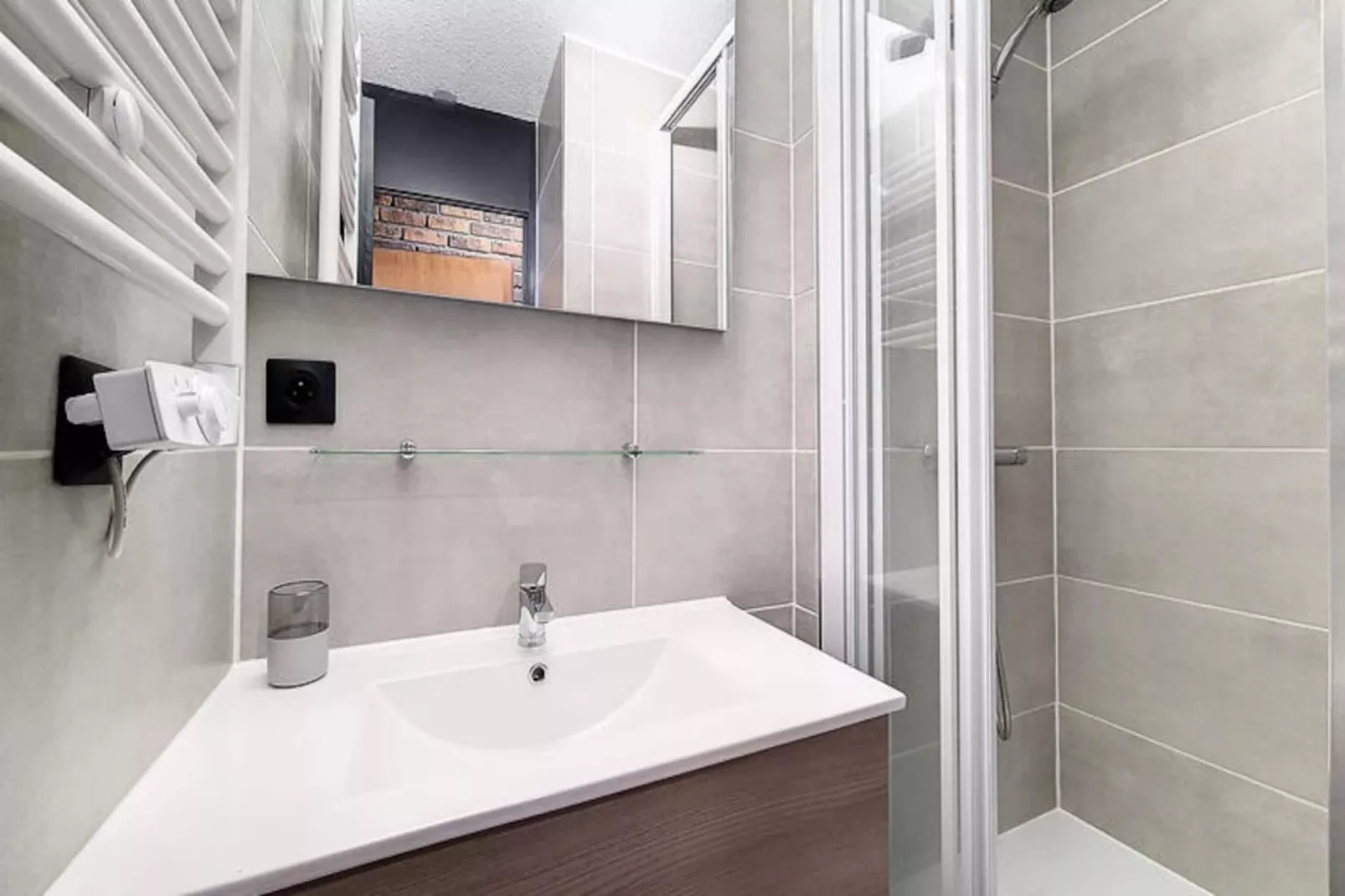 Résidence Cote Brune-Niet-getagd