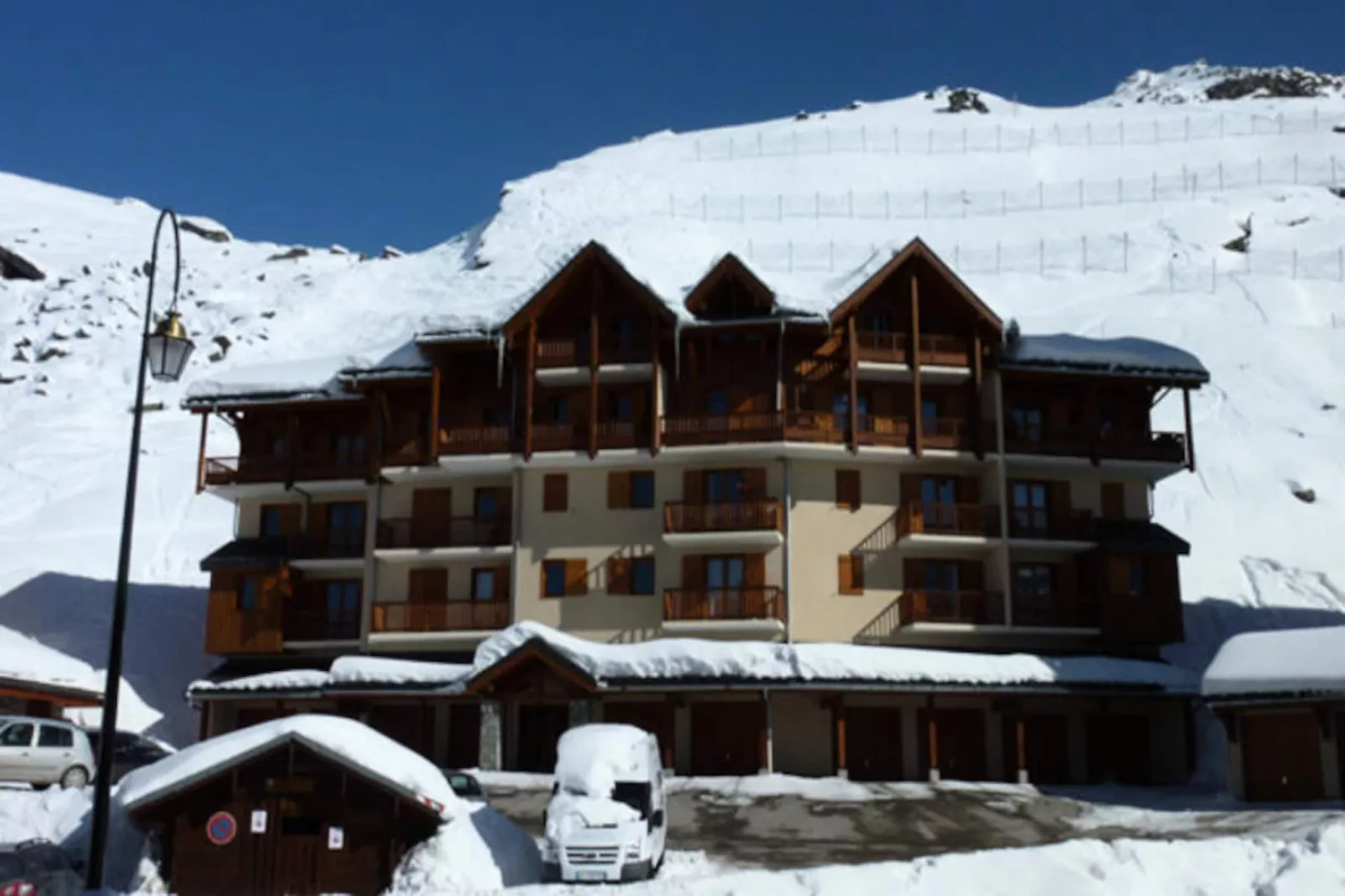 Résidence Neves-Niet-getagd