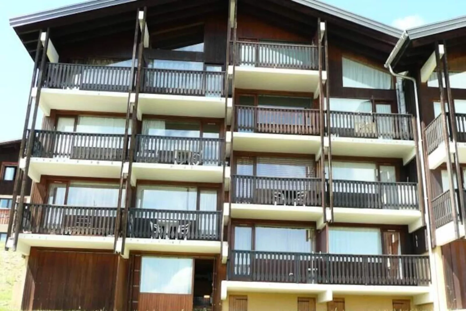 Résidence Cabri-Niet-getagd