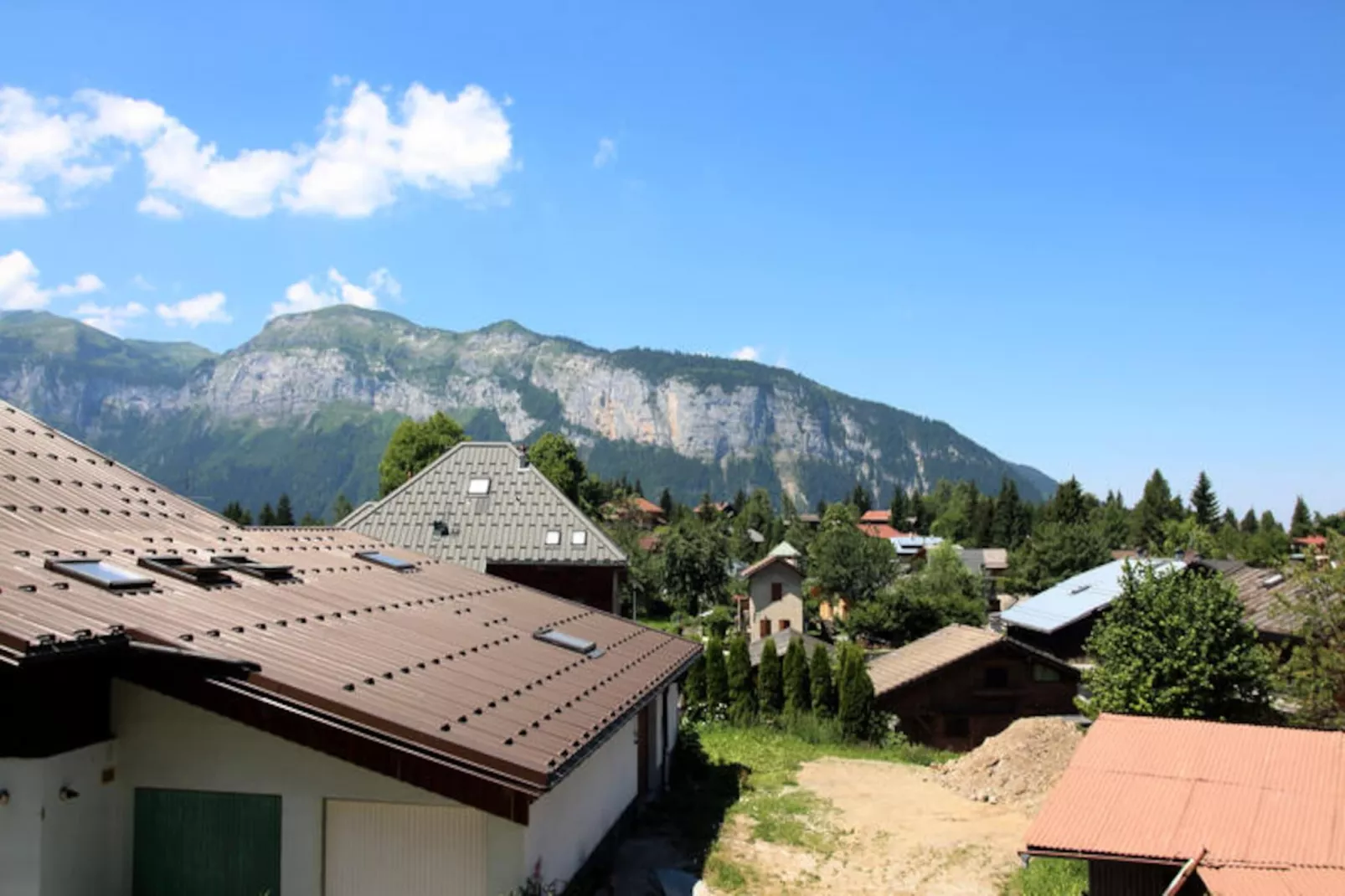 Appartements à Les Carroz-d'Arâches-Niet-getagd