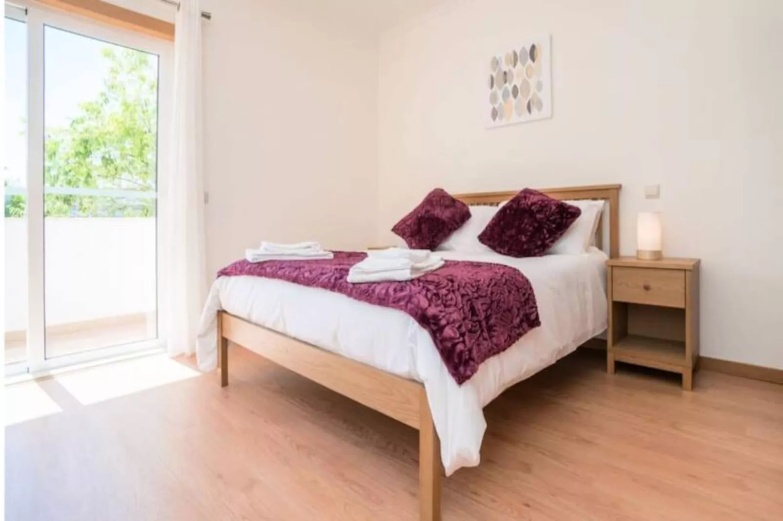 Central Modern 2-bed Apartment Arma&ccedil;&atilde;o De Pera-Niet-getagd