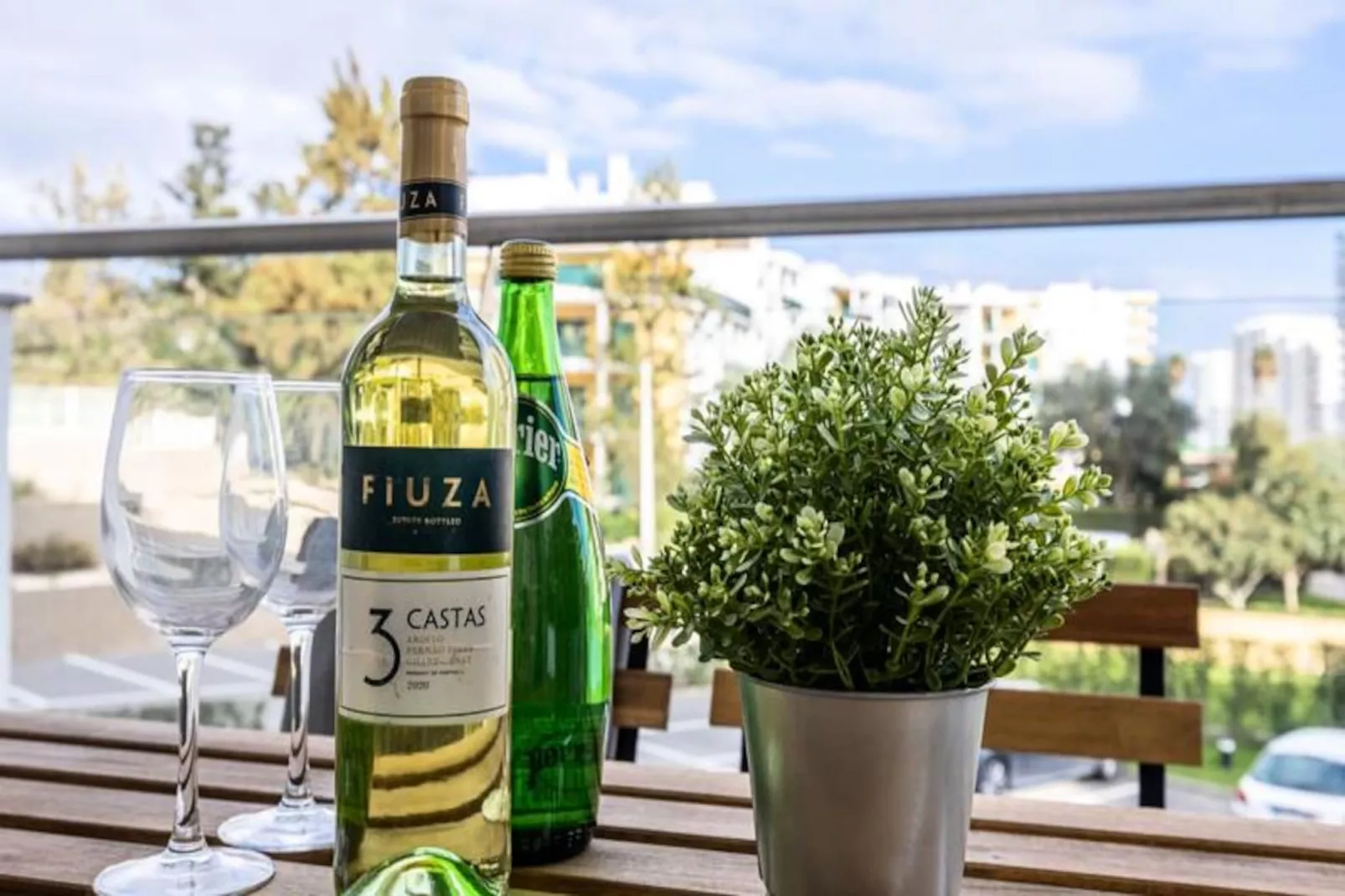 Monte Residence - The Sweet Escape-Niet-getagd