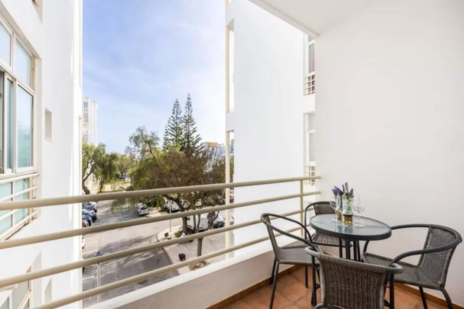 Stylish Seashore Apartment-Niet-getagd