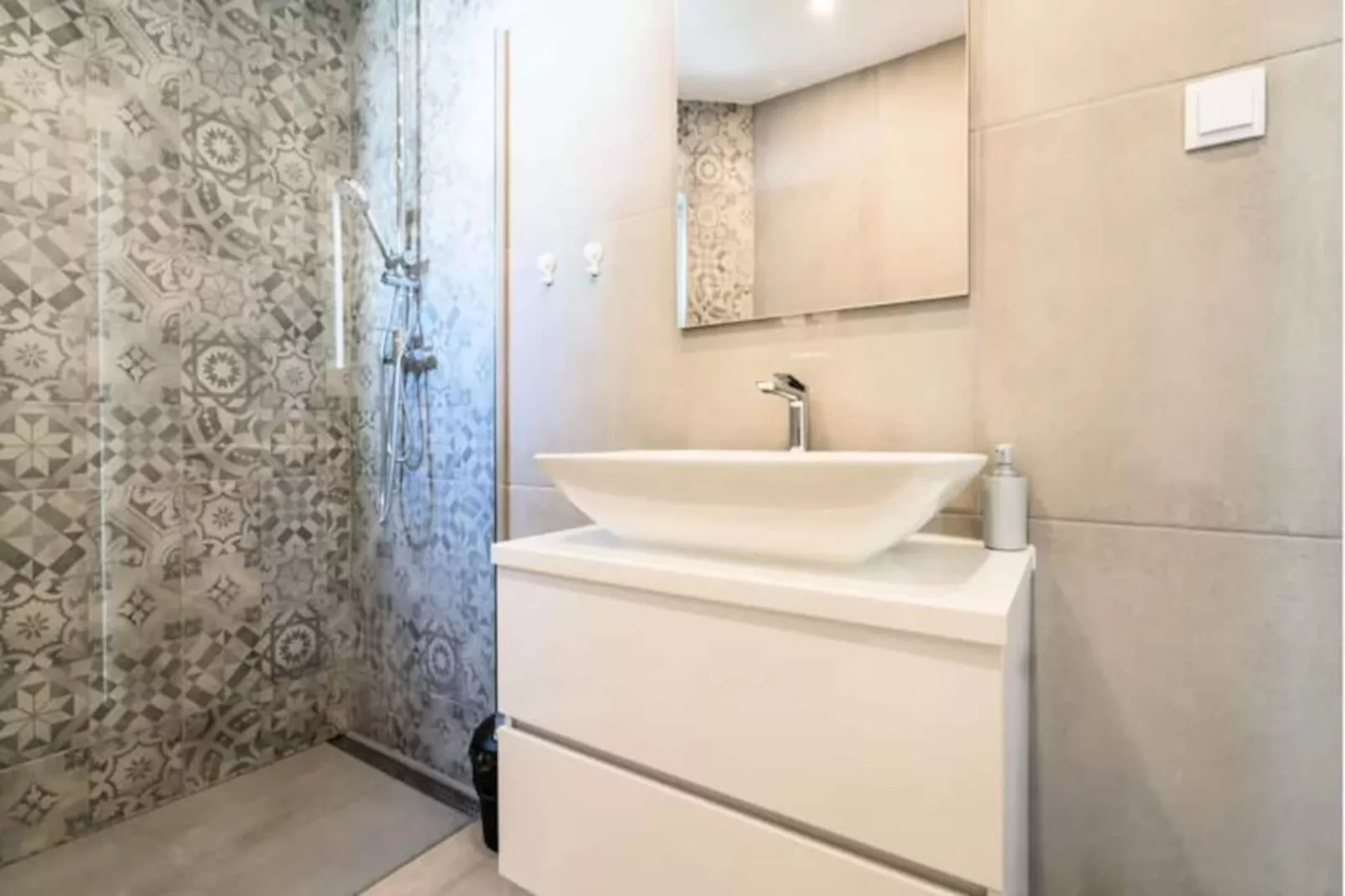 Waterside Village - Sea View Apartment-Niet-getagd