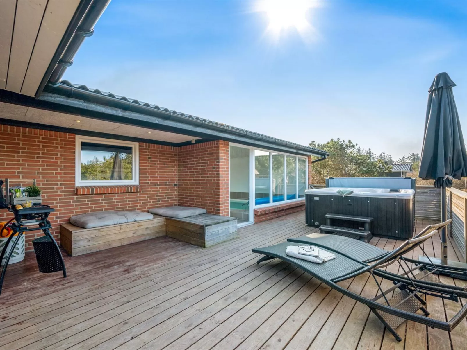 "Bela" -  from the sea-Buiten