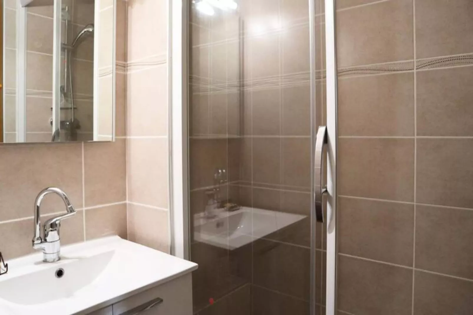 Résidence Balcon Orres-Niet-getagd