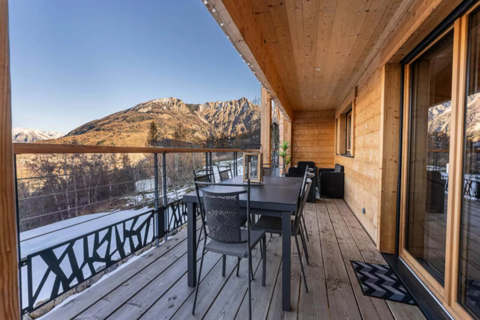 Résidence Pramouton-Niet-getagd