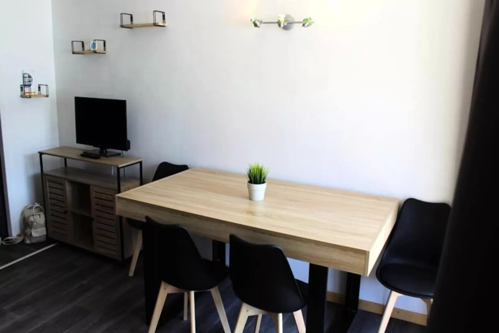 Résidence Le Bois D'aurouze-Niet-getagd