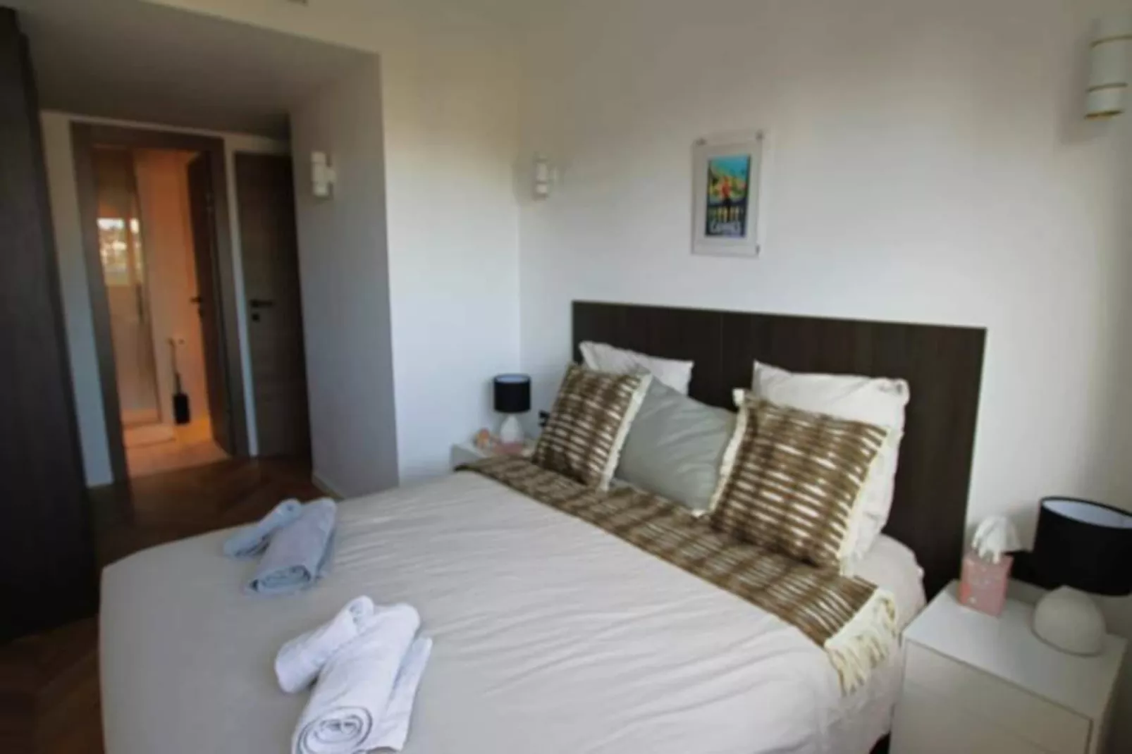 Résidence Appartement 3 Chambres En Suite De 105 M2 Sur Bld Croisette-Niet-getagd