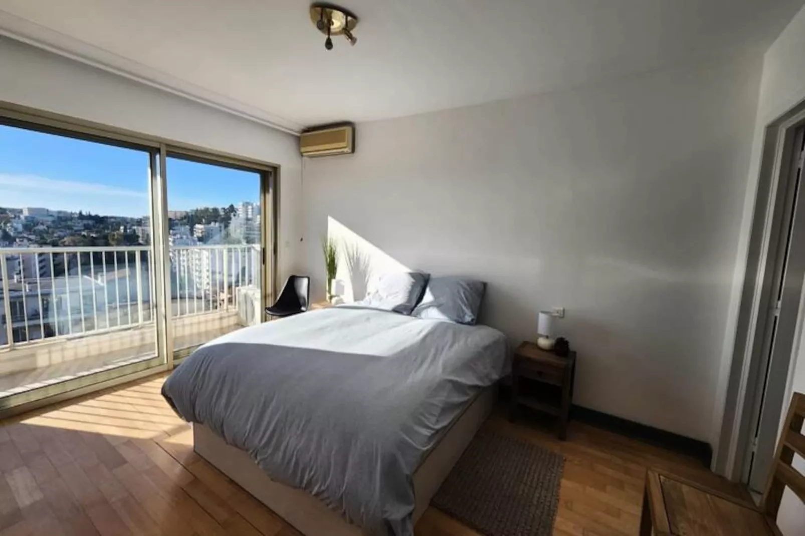 Résidence Le Valen&ccedil;ay : Magnifique 3 Pi&egrave;ces Avec Vue Mer D&eacute;gag&eacute;e-Niet-getagd